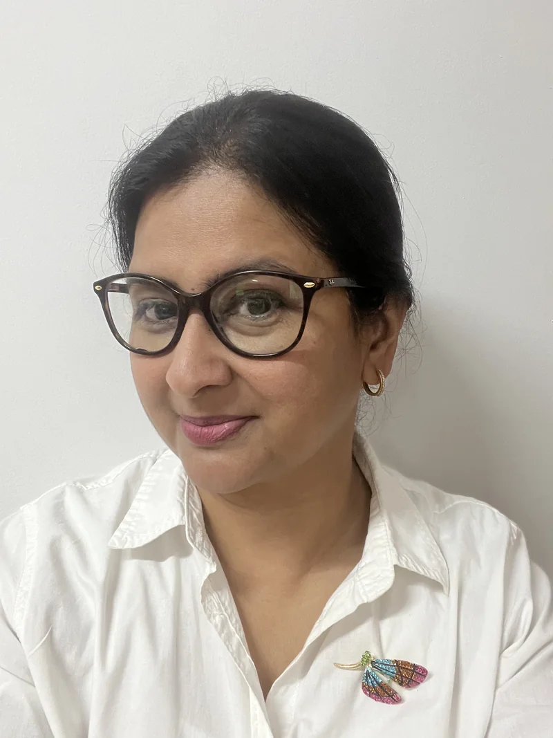 Dr Gayatri, RSHom, LFHom — founder of Warrior Homoeopath